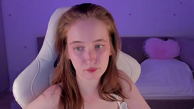 CrystalSoul  online show from October 2025 09:20:01 PM