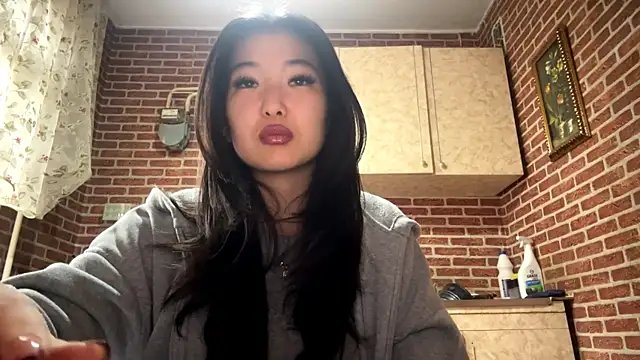 EmmaLeexth online show from March 2026 10:11:01 AM