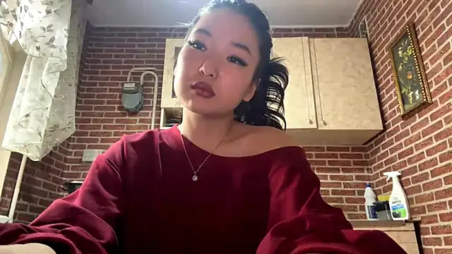 EmmaLeexth online show from April 2026 11:08:01 AM