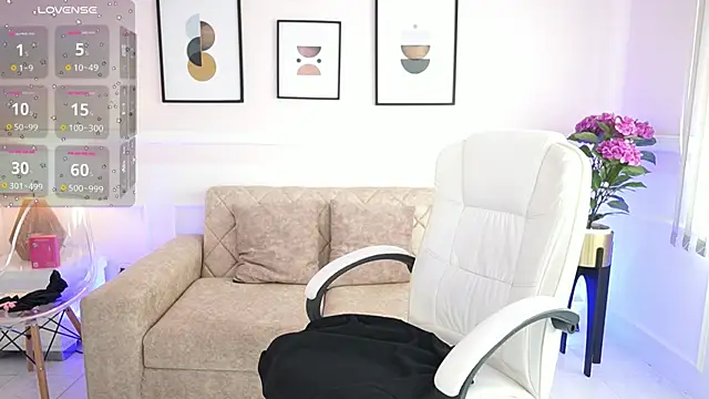 BillieBrownn online show from November 2025 07:06:01 PM