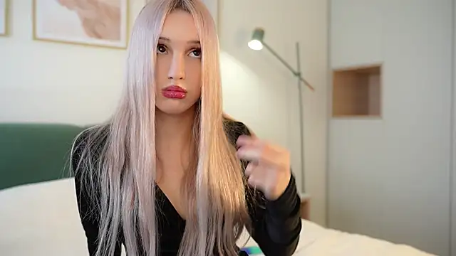 Laura Obsidian online show from September 2025 08:05:02 AM