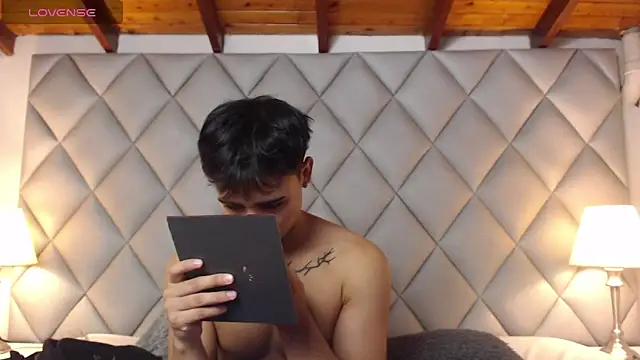 Clement Reyes online show from September 2025 12:18:01 PM