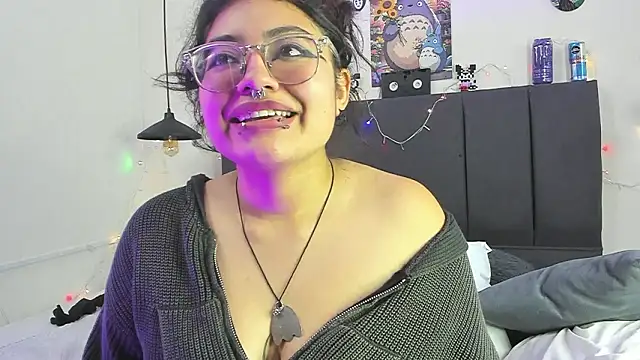 SabrinaV  online show from February 2026 11:39:02 PM