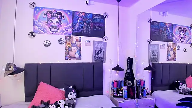 SabrinaV  online show from June 2026 11:19:01 AM