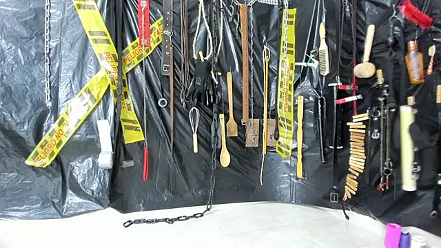 BDSM MEDUZA online show from April 2026 11:02:01 PM