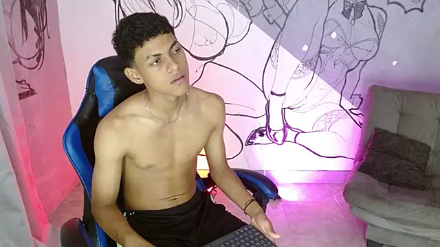 deivid bigcock1 online show from November 2025 12:31:02 AM