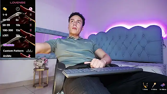 Andrew Thomas  online show from November 2025 01:27:02 AM