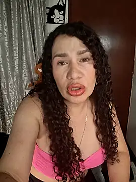 Snapshot of Lina_444 chatting on July 2026 01:11:01 AM Lina 444 online show from July 2026 01:11:01 AM