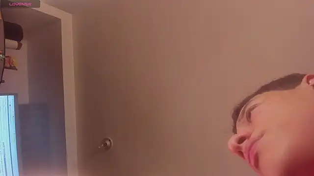 DarkLuster 22 online show from December 2025 02:52:01 AM