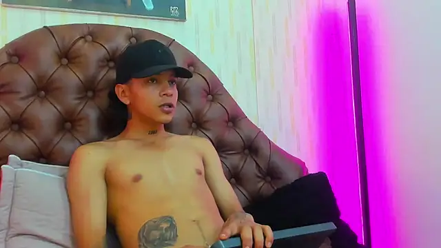 noah blake0 online show from September 2025 05:08:01 AM