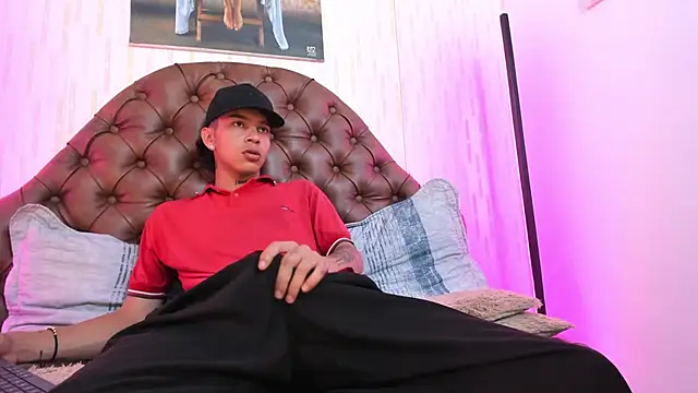 noah blake0 online show from November 2025 07:23:02 PM