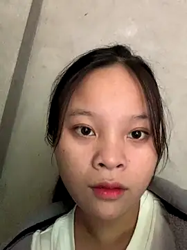 Snapshot of -Miraa- chatting on September 2025 01:42:01 AM -Miraa- online show from September 2025 01:42:01 AM