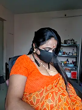 Snapshot of queendivya chatting on July 2026 07:48:01 AM queendivya online show from July 2026 07:48:01 AM