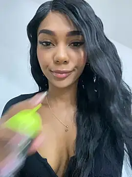 Snapshot of Savannahfisher chatting on February 2026 12:25:01 AM Savannahfisher online show from February 2026 12:25:01 AM