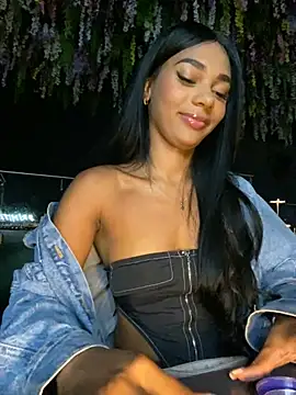 Snapshot of Savannahfisher chatting on March 2026 01:07:02 AM Savannahfisher online show from March 2026 01:07:02 AM