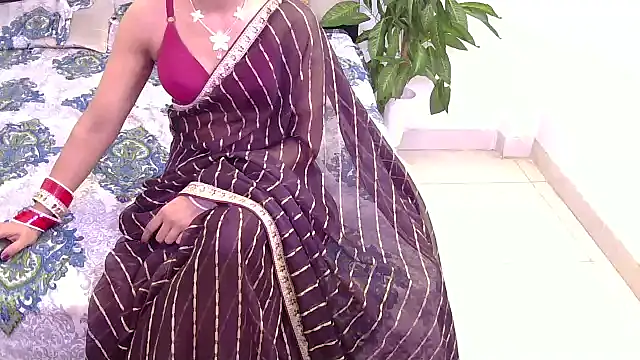 Snapshot of Lovelyy-couple chatting on February 2026 09:14:02 AM Lovelyy-couple online show from February 2026 09:14:02 AM