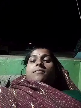 Snapshot of Hot_reshmaji chatting on April 2026 03:50:01 PM Hot reshmaji online show from April 2026 03:50:01 PM
