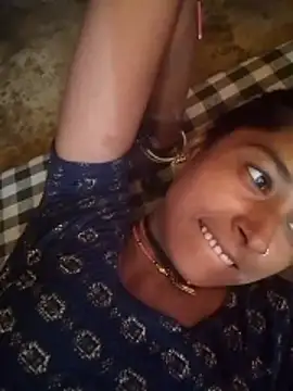 Snapshot of Hot_reshmaji chatting on June 2026 04:13:01 AM Hot reshmaji online show from June 2026 04:13:01 AM
