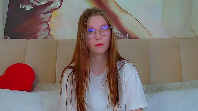 Snapshot of EllenBush chatting on November 2025 05:12:01 PM EllenBush online show from November 2025 05:12:01 PM