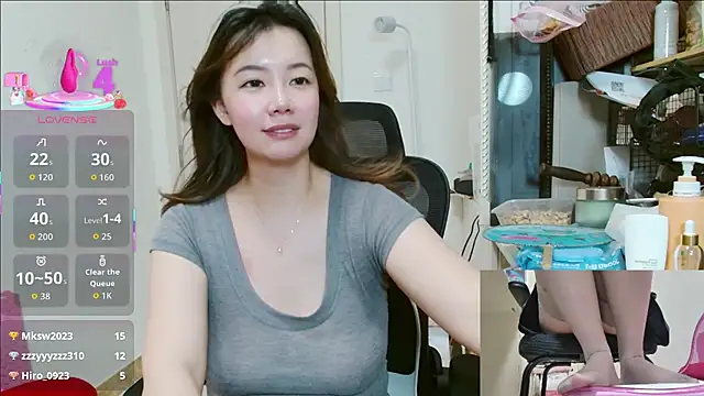 Snapshot of sallycui chatting on July 2026 01:28:01 PM sallycui online show from July 2026 01:28:01 PM