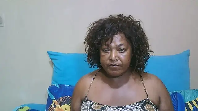 GAIGANTICBOOBS online show from April 2026 05:31:02 PM