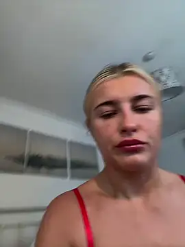 Snapshot of BabyBluexox chatting on January 2026 10:40:01 AM BabyBluexox online show from January 2026 10:40:01 AM