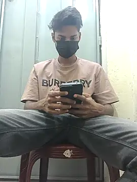 crish09 online show from July 2026 05:57:01 AM