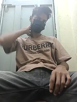 crish09 online show from July 2026 05:10:02 AM