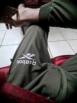 crish09 online show from July 2026 04:23:02 PM