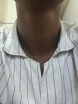 crish09 online show from July 2026 10:44:01 AM