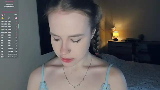 MaliaBourraine online show from December 2025 07:04:02 AM