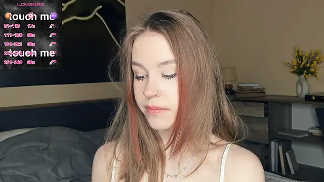 MaliaBourraine online show from April 2026 07:24:02 AM