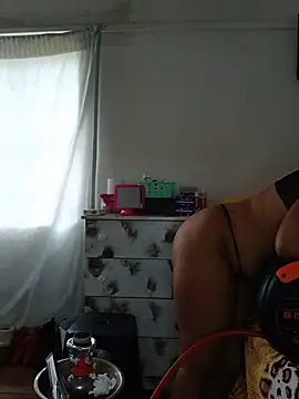 BubblyBeautiful online show from June 2026 12:44:02 PM