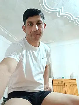 Casianantoonnio online show from November 2025 02:45:02 PM