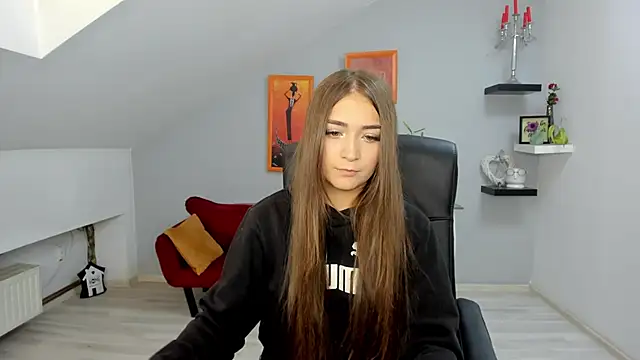 EllaClarke online show from October 2025 10:57:01 AM