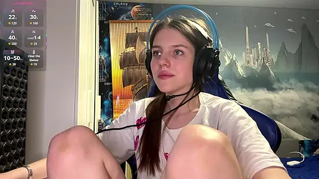 Snapshot of Elira_Breeze chatting on February 2026 05:41:01 PM Elira Breeze online show from February 2026 05:41:01 PM