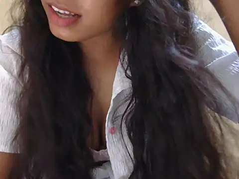 Snapshot of dreamgirl786 chatting on September 2025 05:53:01 AM dreamgirl786 online show from September 2025 05:53:01 AM