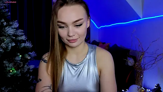 KitsyMoore online show from January 2026 01:15:02 PM