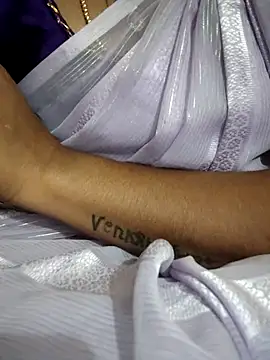 Snapshot of sweetqueen143 chatting on September 2025 03:05:01 PM sweetqueen143 online show from September 2025 03:05:01 PM