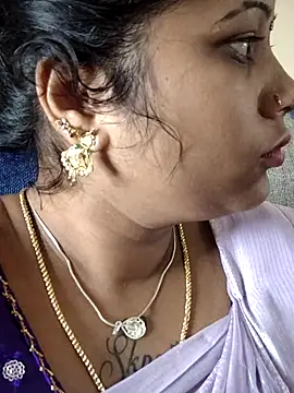 Snapshot of sweetqueen143 chatting on September 2025 03:10:01 AM sweetqueen143 online show from September 2025 03:10:01 AM