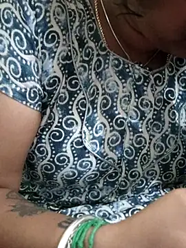 Snapshot of sweetqueen143 chatting on September 2025 04:12:01 PM sweetqueen143 online show from September 2025 04:12:01 PM