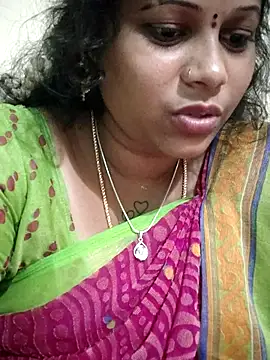 Snapshot of sweetqueen143 chatting on September 2025 03:06:01 PM sweetqueen143 online show from September 2025 03:06:01 PM