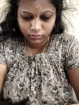 Snapshot of sweetqueen143 chatting on October 2025 05:02:02 AM sweetqueen143 online show from October 2025 05:02:02 AM