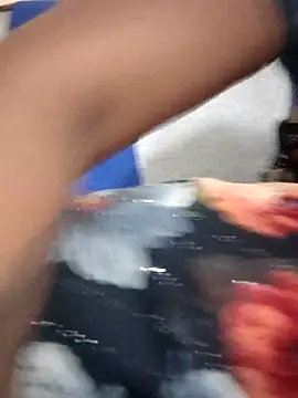 Snapshot of sweetqueen143 chatting on October 2025 05:42:01 PM sweetqueen143 online show from October 2025 05:42:01 PM