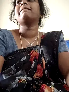 Snapshot of sweetqueen143 chatting on October 2025 05:48:02 AM sweetqueen143 online show from October 2025 05:48:02 AM