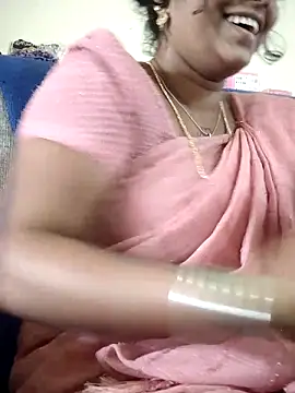 Snapshot of sweetqueen143 chatting on October 2025 06:00:01 AM sweetqueen143 online show from October 2025 06:00:01 AM