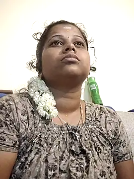 Snapshot of sweetqueen143 chatting on October 2025 05:13:02 PM sweetqueen143 online show from October 2025 05:13:02 PM