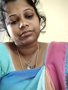 Snapshot of sweetqueen143 chatting on October 2025 05:32:01 AM sweetqueen143 online show from October 2025 05:32:01 AM