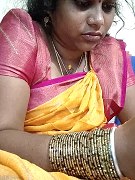 Snapshot of sweetqueen143 chatting on October 2025 05:46:02 PM sweetqueen143 online show from October 2025 05:46:02 PM