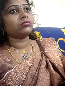 Snapshot of sweetqueen143 chatting on October 2025 02:18:02 PM sweetqueen143 online show from October 2025 02:18:02 PM